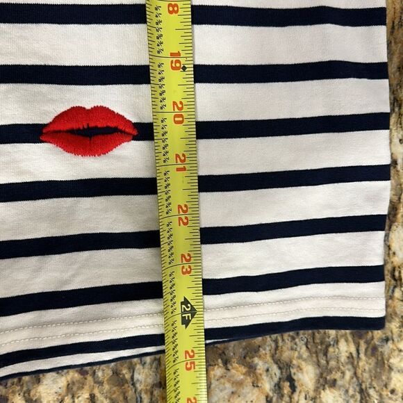 ❤️Last Chance J.Crew Cotton Embroidered Lips Striped Long Sleeve Tee Top Size M - Picture 9 of 9